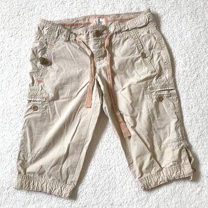 American Eagle Cargo Capri shorts